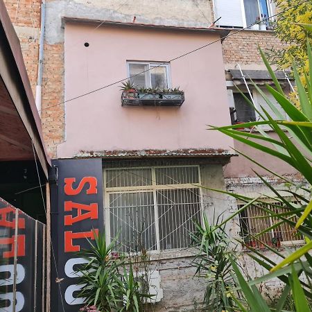 Saloon Apartment Tiran Dış mekan fotoğraf
