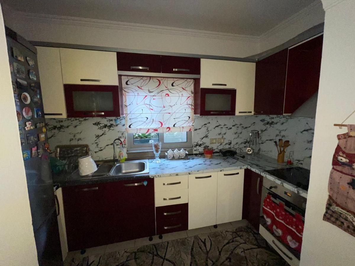 Saloon Apartment Tiran Dış mekan fotoğraf